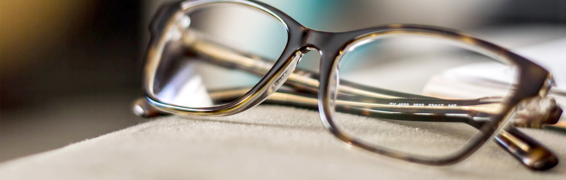 header_glasses2.jpg